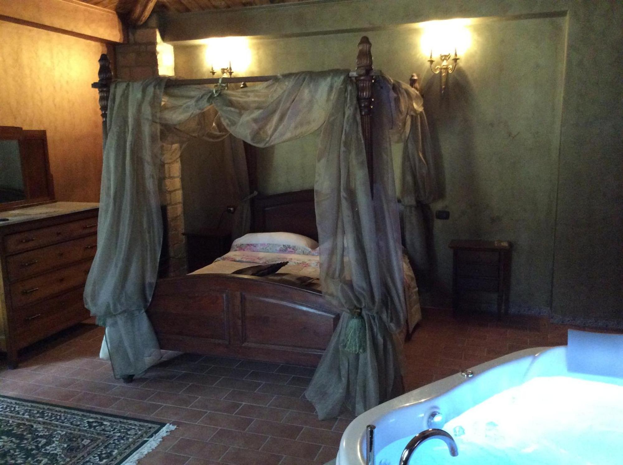 Hotel Il Feudo Dei Pierleoni Celano Pokój zdjęcie